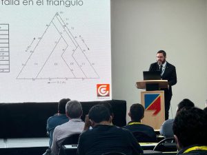 El Ingeniero de Servicio José Mora de GlobeCore Impartió Conferencias como Parte del Curso "Diagnóstico de Transformadores de Potencia"